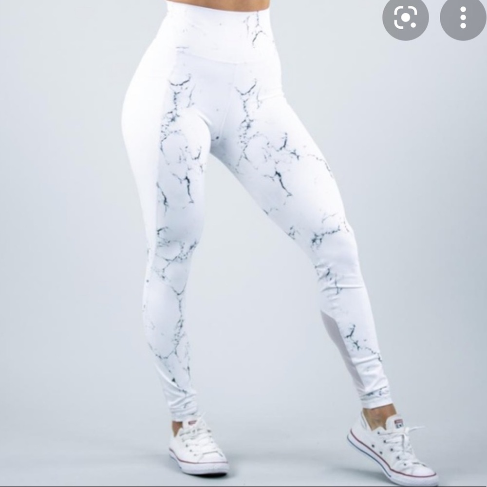 Buffbunny marble white leggings